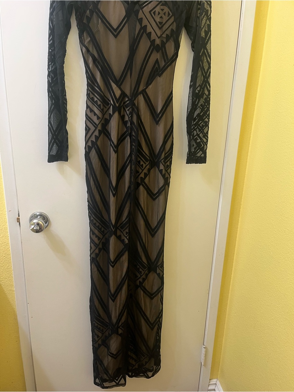 cameo Black Geometric Lace Long-Sleeve Gown with Nude Underlayer - Picture 2 of 7